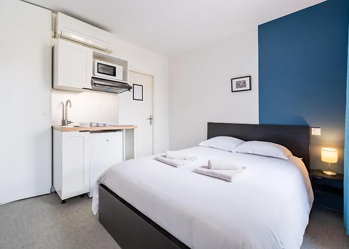 Duo Secret - Lumineuse Sur Les Allées Toulouse