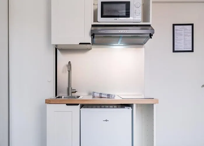 Duo Secret - Lumineuse Sur Les Allées 3*