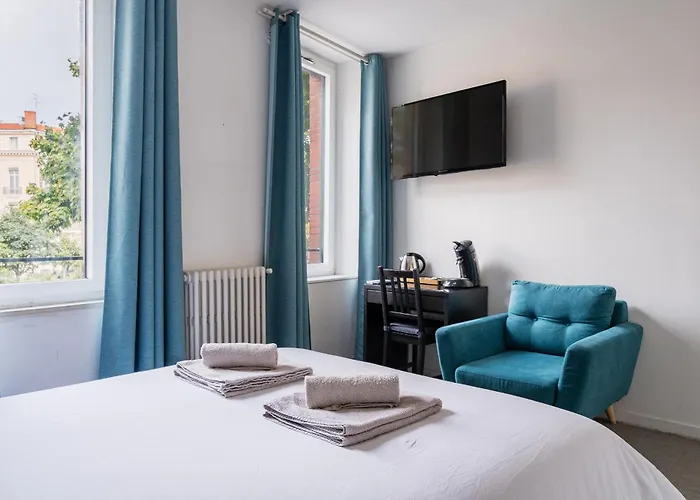 Duo Secret - Lumineuse Sur Les Allées